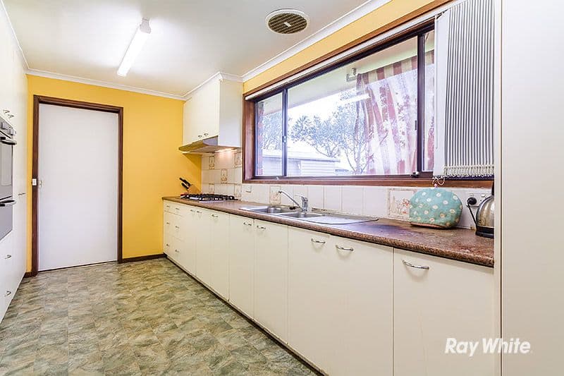 14 Arnold Street, Cranbourne VIC 3977, Cranbourne - Thumbnail 3