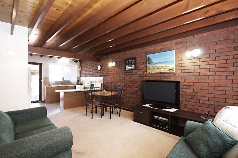 69 Glendale Road, Springvale, VIC, 3171, Springvale - Thumbnail 4