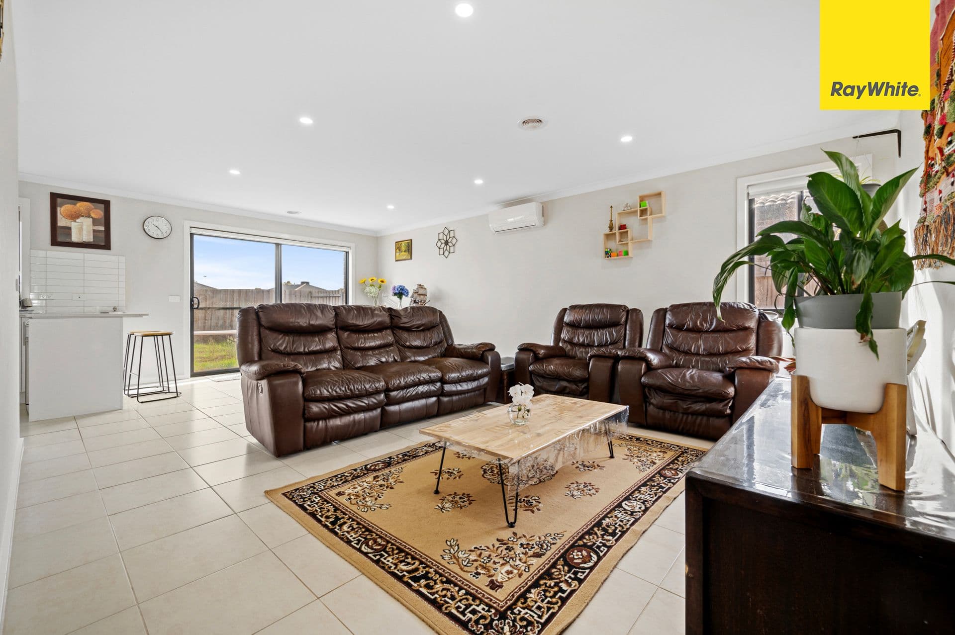 17 Bolton Street, Melton South VIC 3338, Melton South - Thumbnail 2