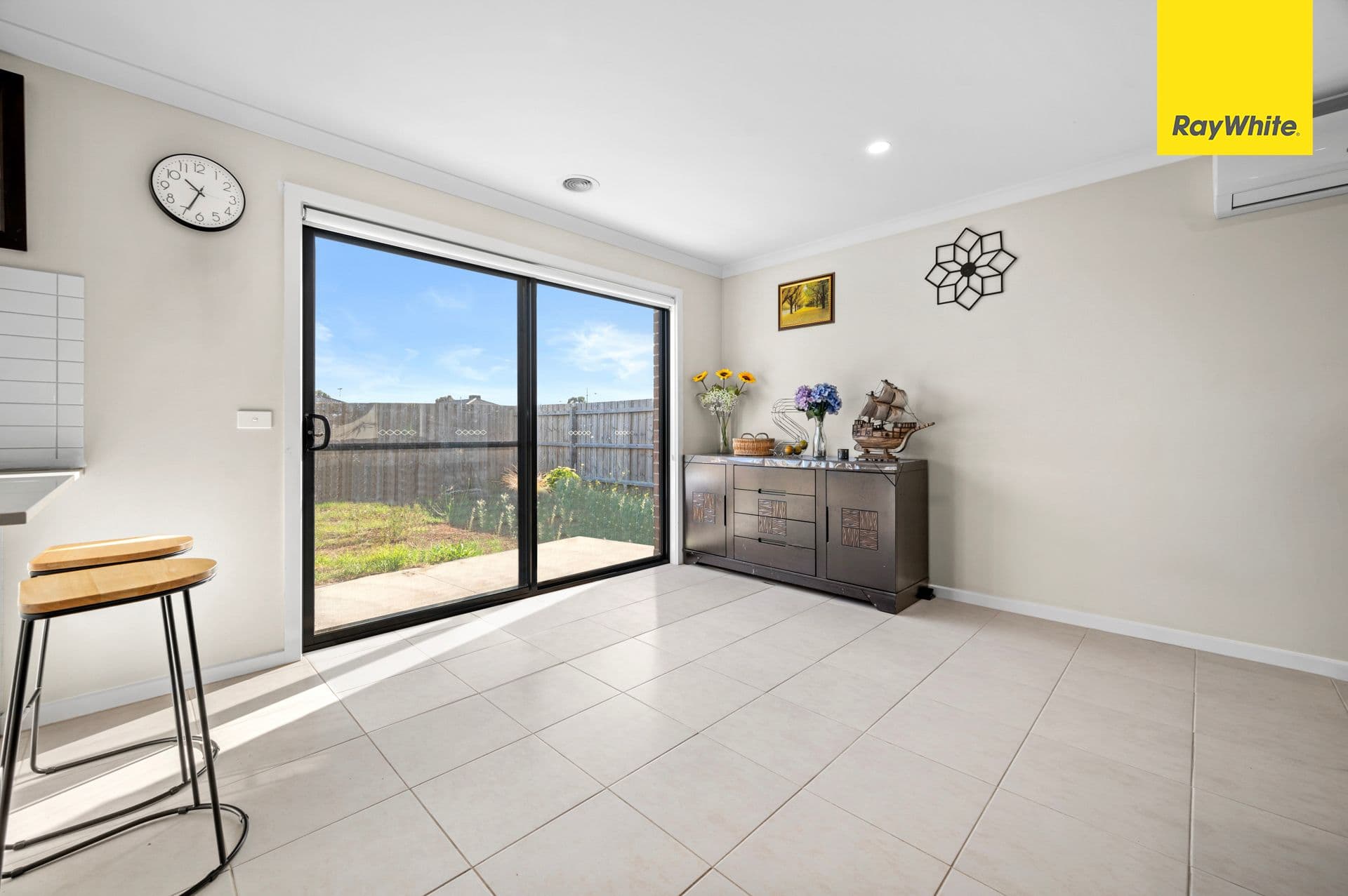 17 Bolton Street, Melton South VIC 3338, Melton South - Thumbnail 6