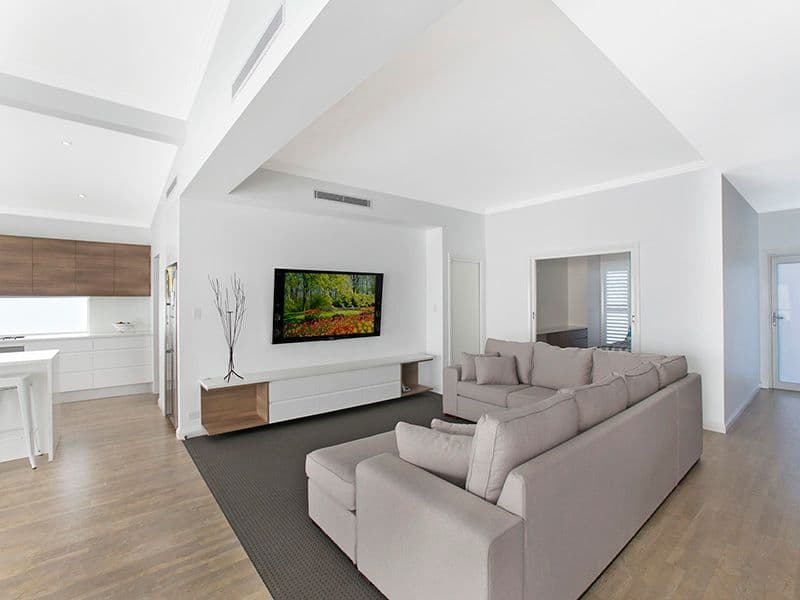19 Meadow Place, Miranda - Thumbnail 4