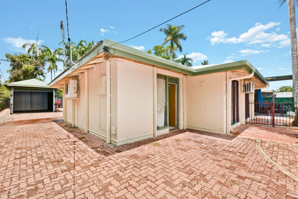 82 Lakeside Drive, Alawa NT 0810, Alawa - Image 1