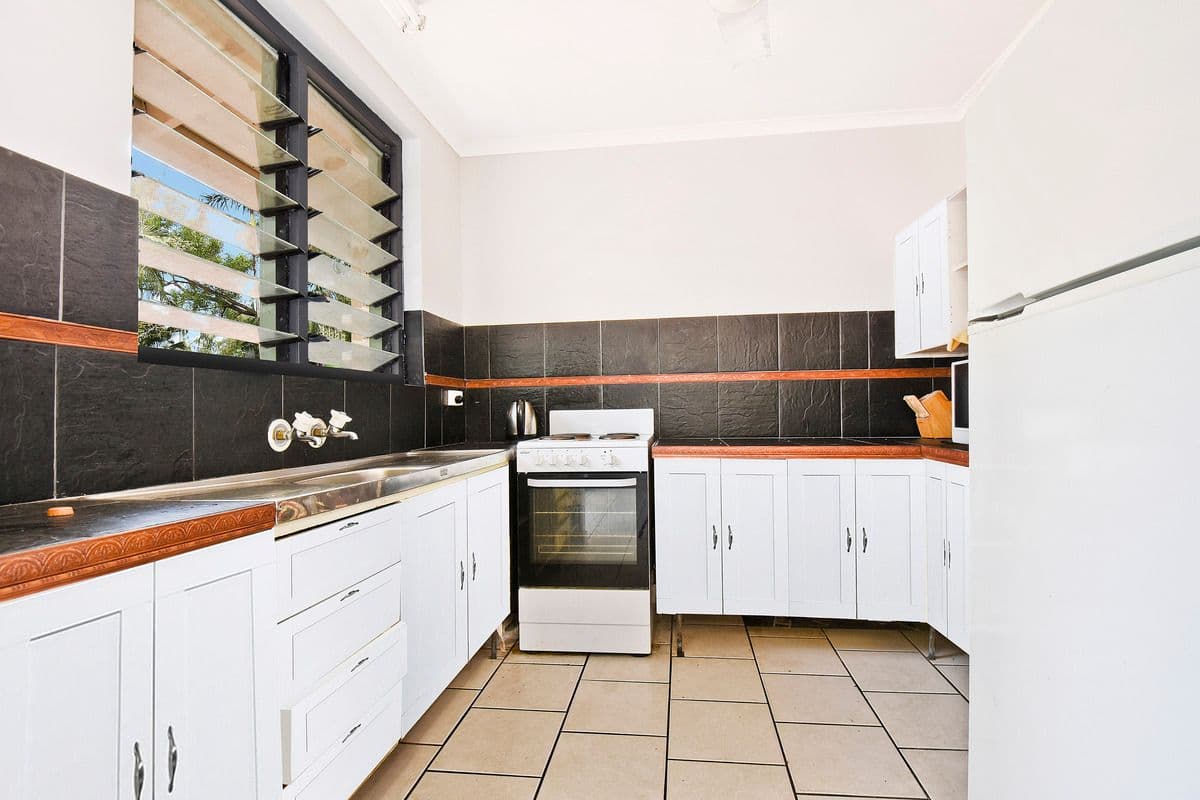 82 Lakeside Drive, Alawa NT 0810, Alawa - Thumbnail 2