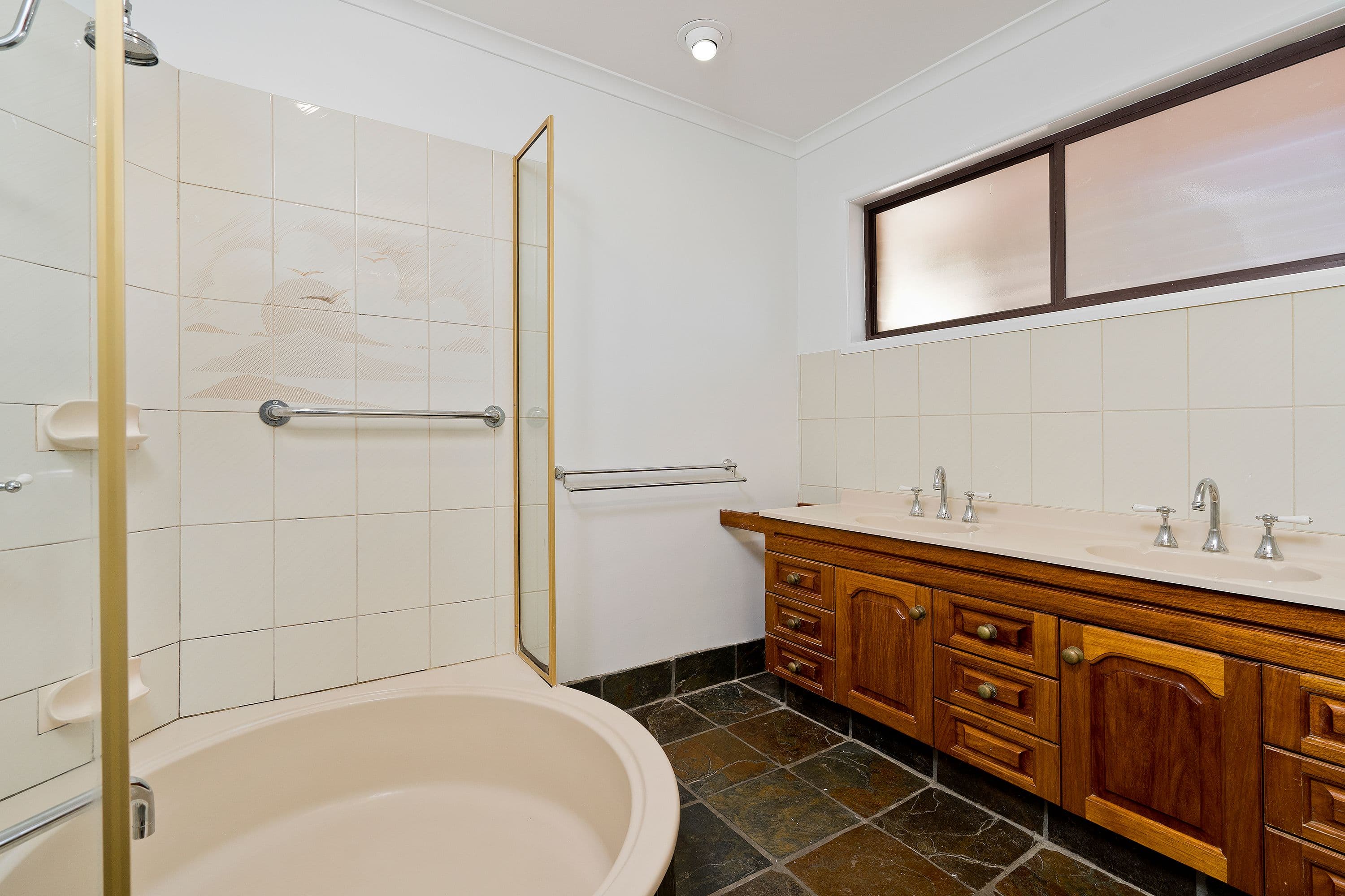 7 Waratah Street, Albany Creek QLD 4035, Albany Creek - Thumbnail 6