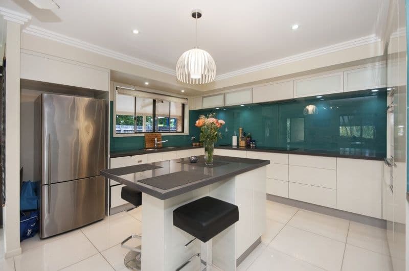 3 Winifred Court, OORALEA QLD 4740, Ooralea - Thumbnail 2