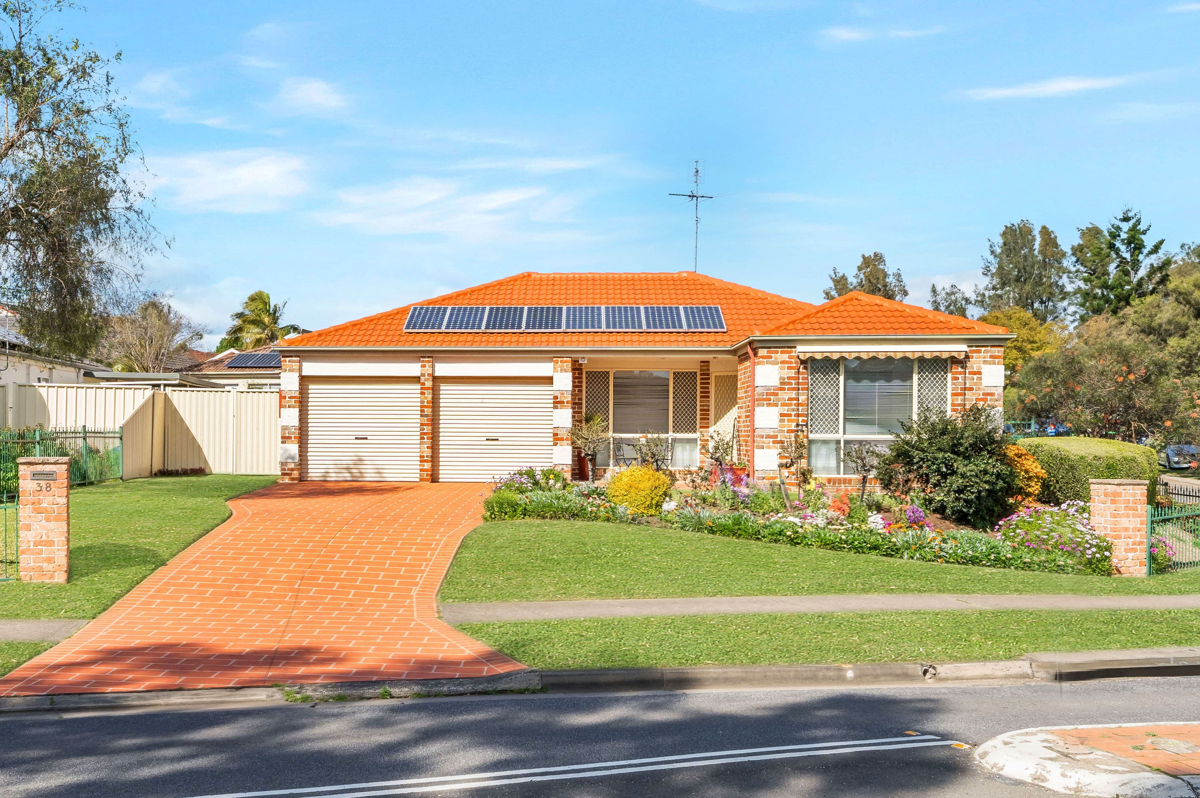 38 Greenway Drive, West Hoxton NSW 2171, West Hoxton - Image 1