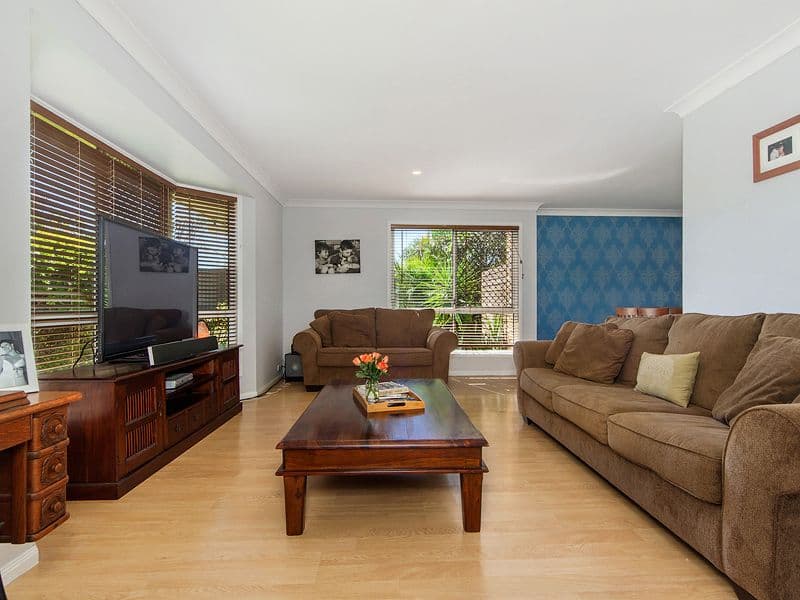 37 Merridown Drive, Merrimac QLD 4226, Merrimac - Thumbnail 4