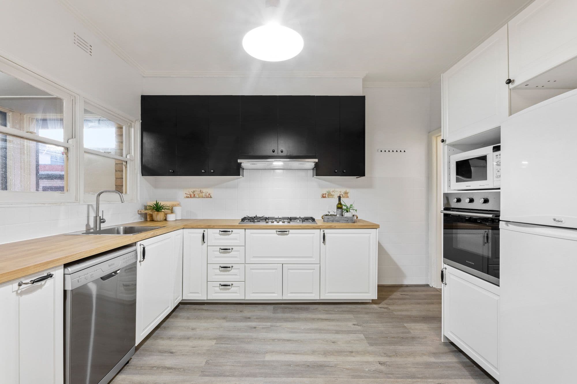 20 Surrey Crescent, Oakleigh East VIC 3166, Oakleigh East - Thumbnail 3