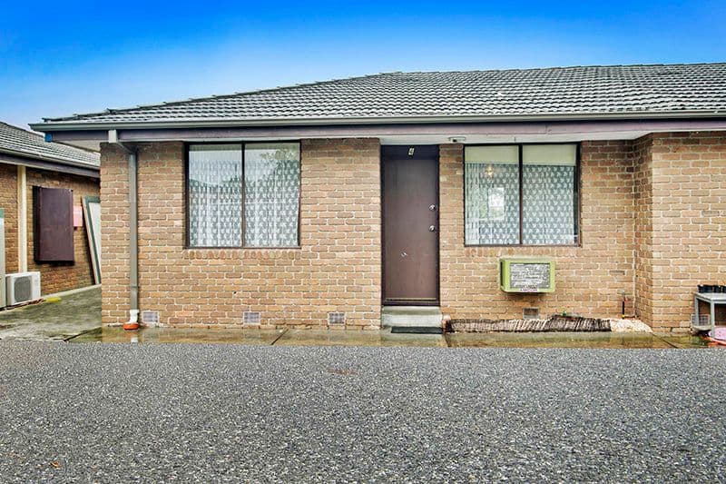 19 Bradshaw Street, Frankston VIC 3199, Frankston - Thumbnail 2