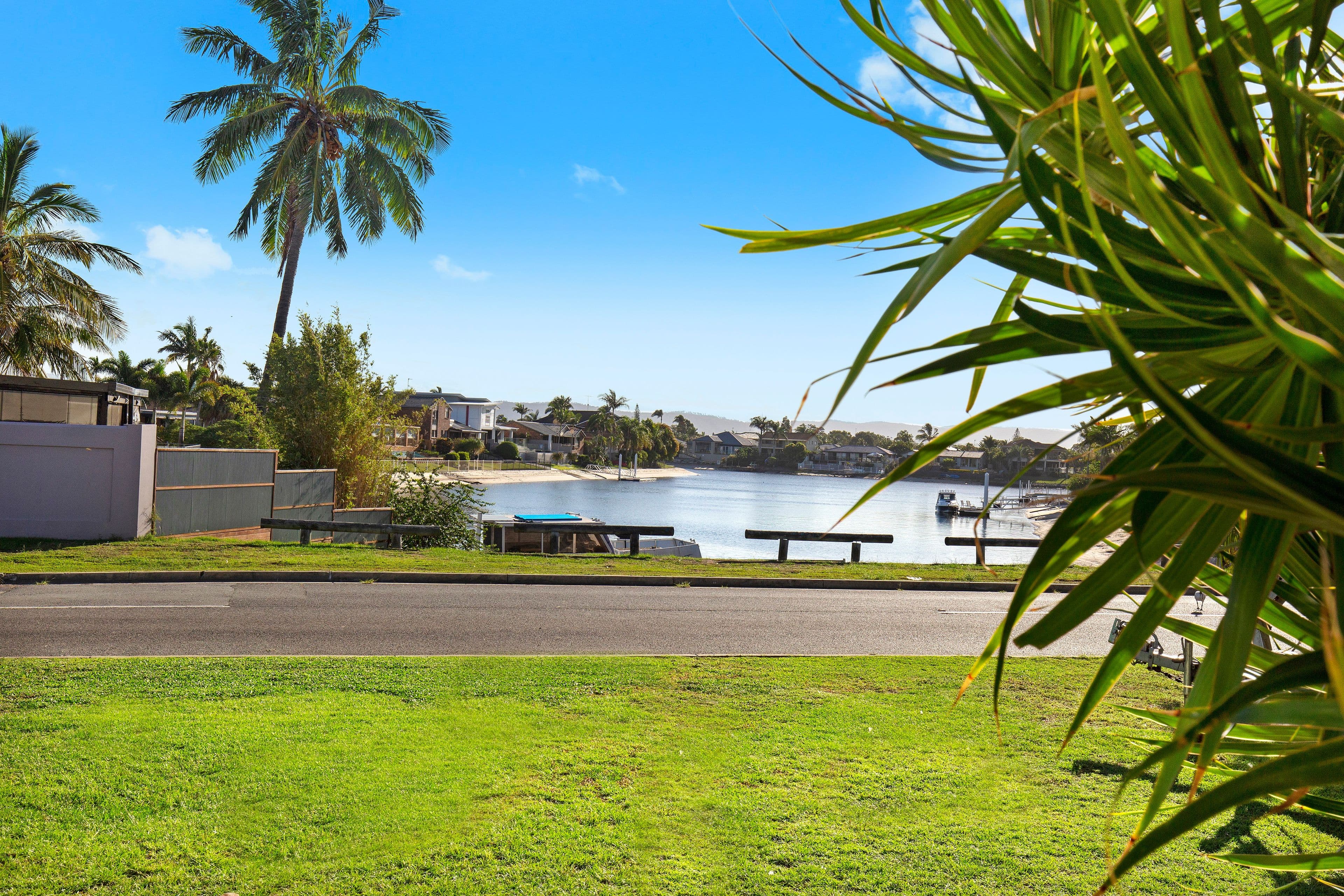 47 Sovereign Drive, Mermaid Waters QLD 4218, Mermaid Waters - Thumbnail 2