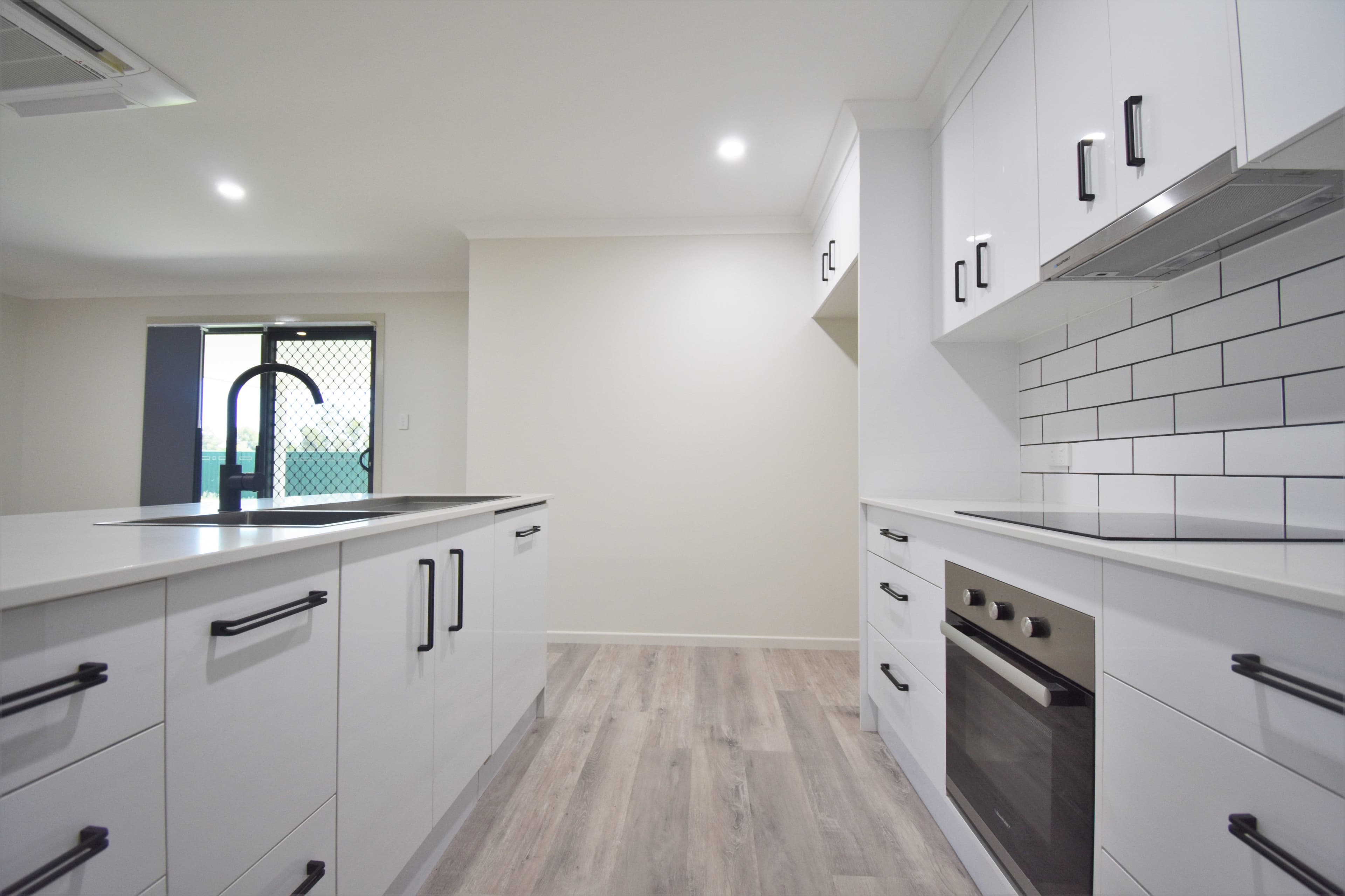 2 Mahogany Court, Barcaldine QLD 4725, Barcaldine - Thumbnail 3