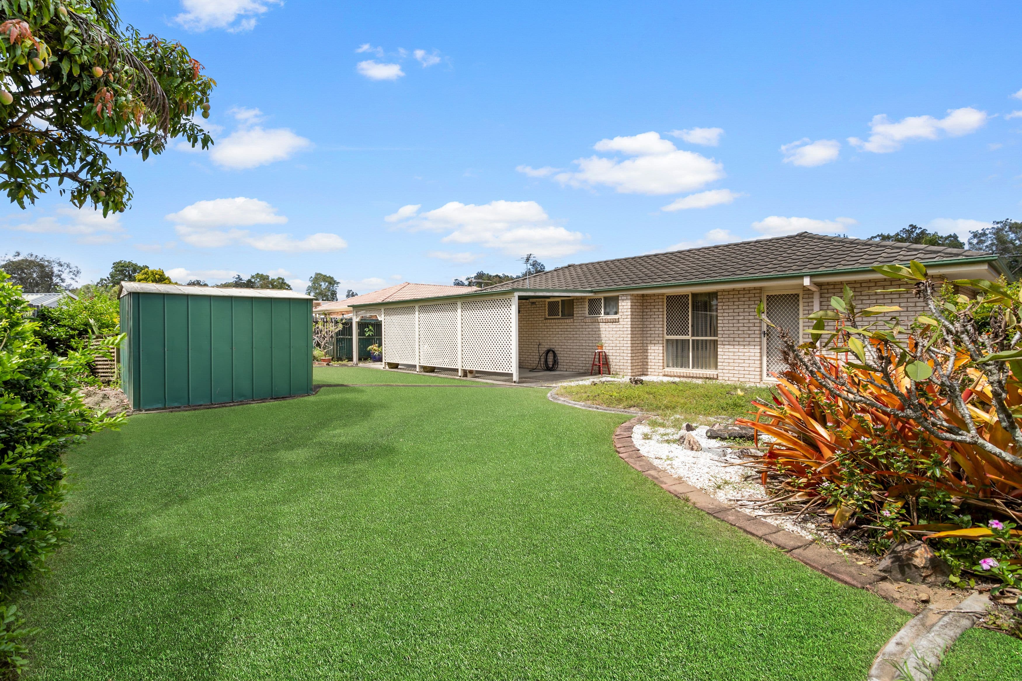 13 Antigua Crescent, Deception Bay QLD 4508, Deception Bay - Thumbnail 2