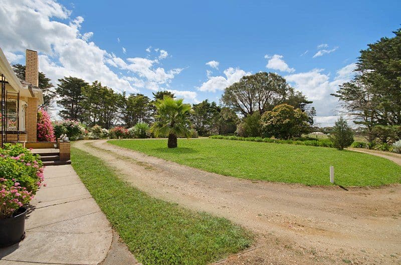72 Peel Road, INVERLEIGH VIC 3321, Inverleigh - Thumbnail 3