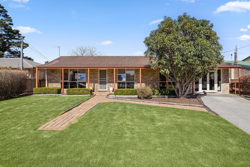53 Burrawang Street, Robertson - Image 1