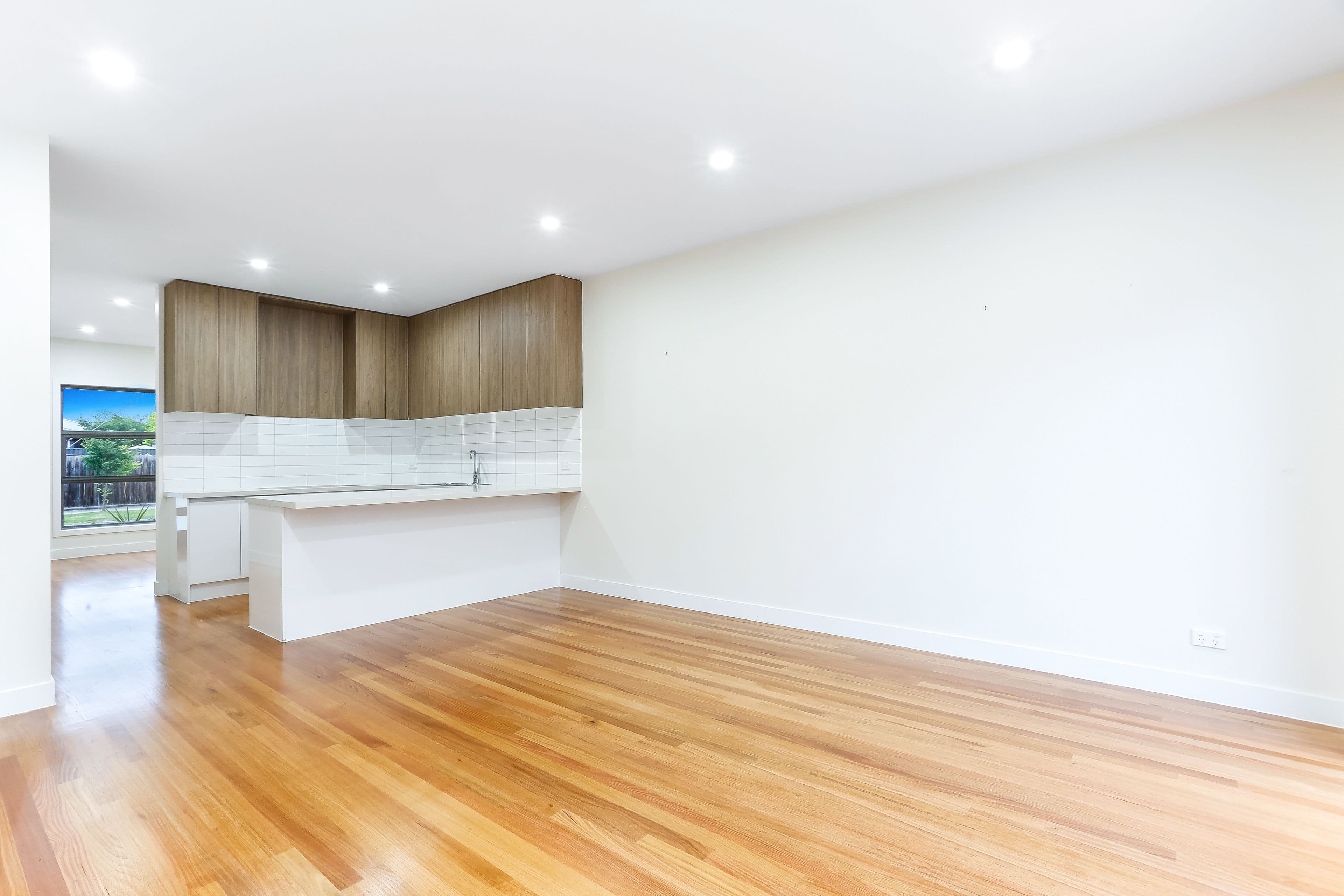 2B Dickinson Street, Hadfield VIC 3046, Hadfield - Thumbnail 3