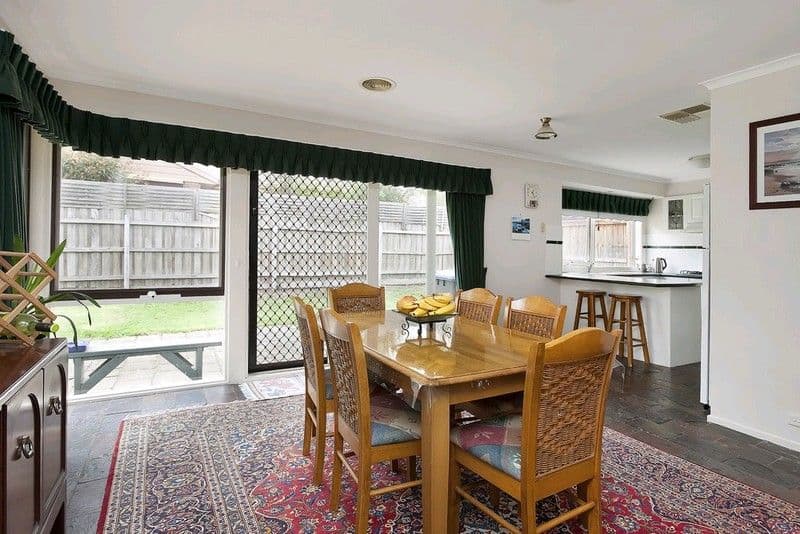 8 Vista Crescent, ROWVILLE VIC 3178, Rowville - Thumbnail 2