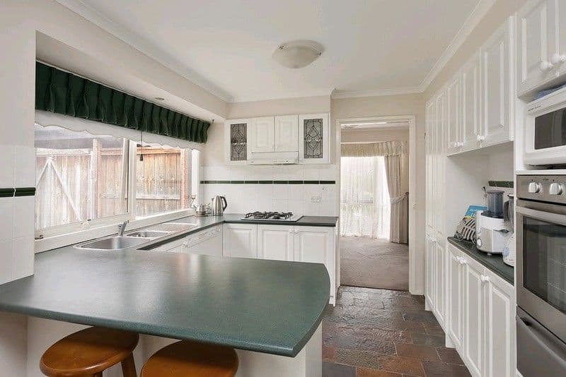 8 Vista Crescent, ROWVILLE VIC 3178, Rowville - Thumbnail 3