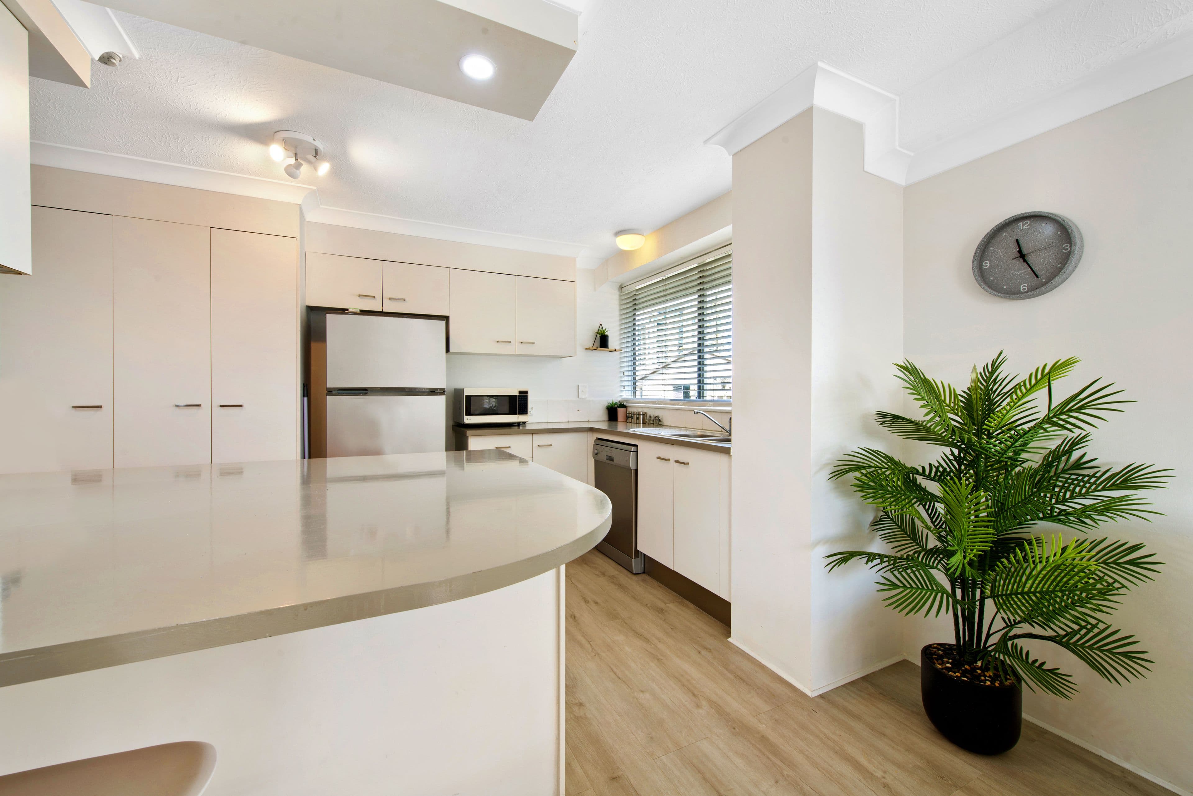 6 Aubrey Street, Surfers Paradise QLD 4217, Surfers Paradise - Thumbnail 8