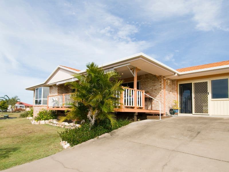 14 Mal Campbell Drive, CRAIGNISH QLD 4655, Craignish - Thumbnail 2