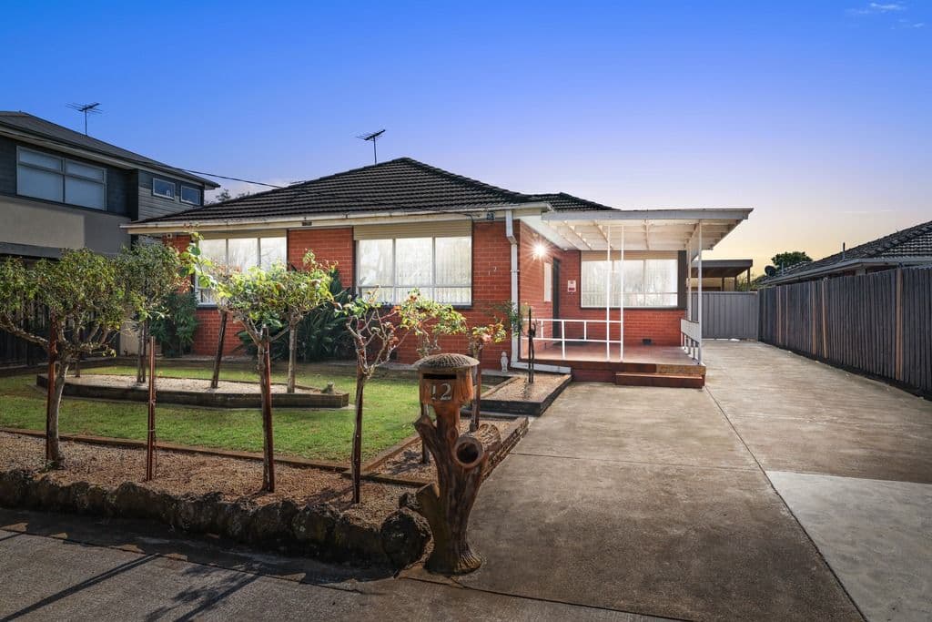 12 Parker Street, Werribee VIC 3030, Werribee - Thumbnail 2