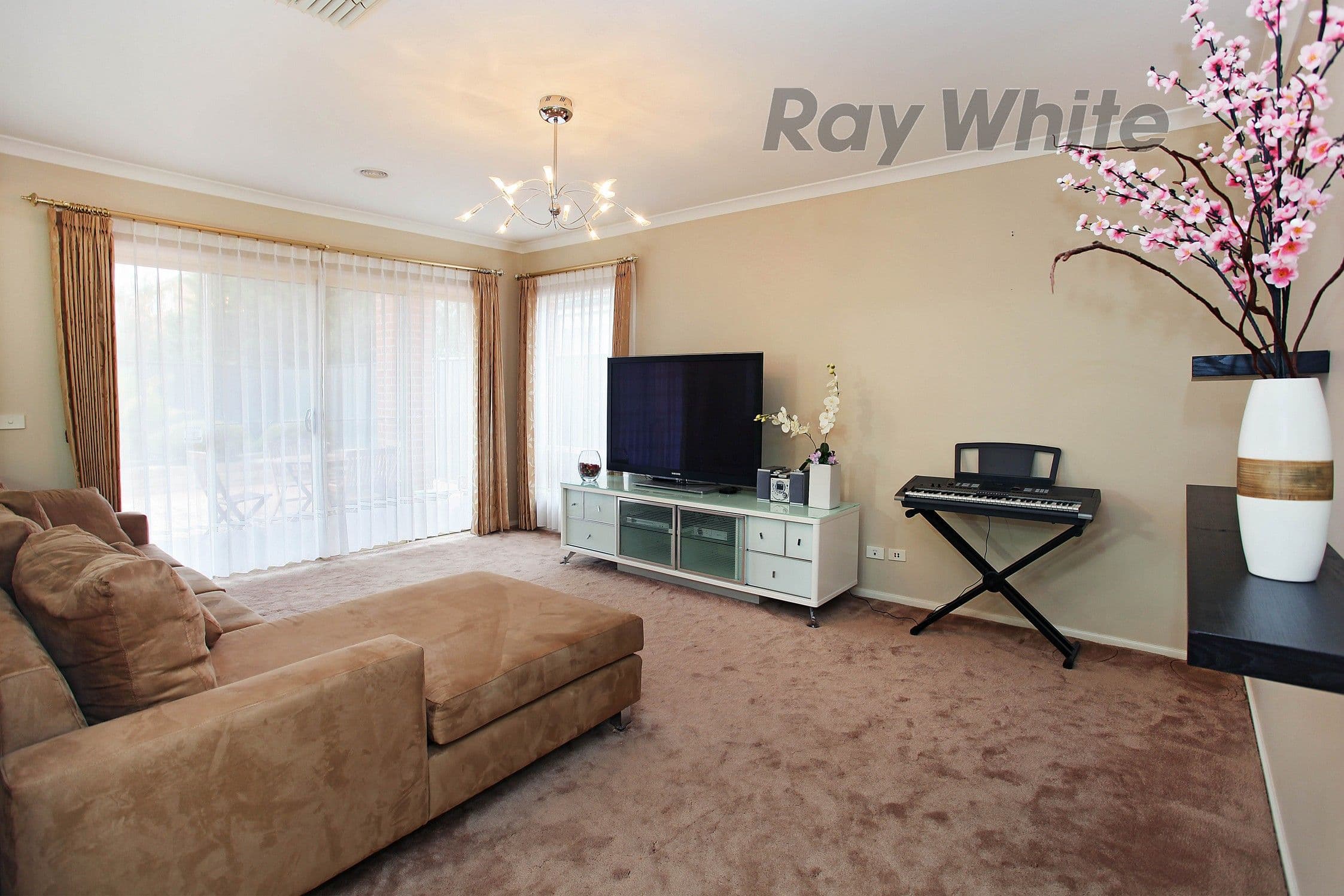 9 Dyson Way, Point Cook VIC 3030, Point Cook - Thumbnail 4