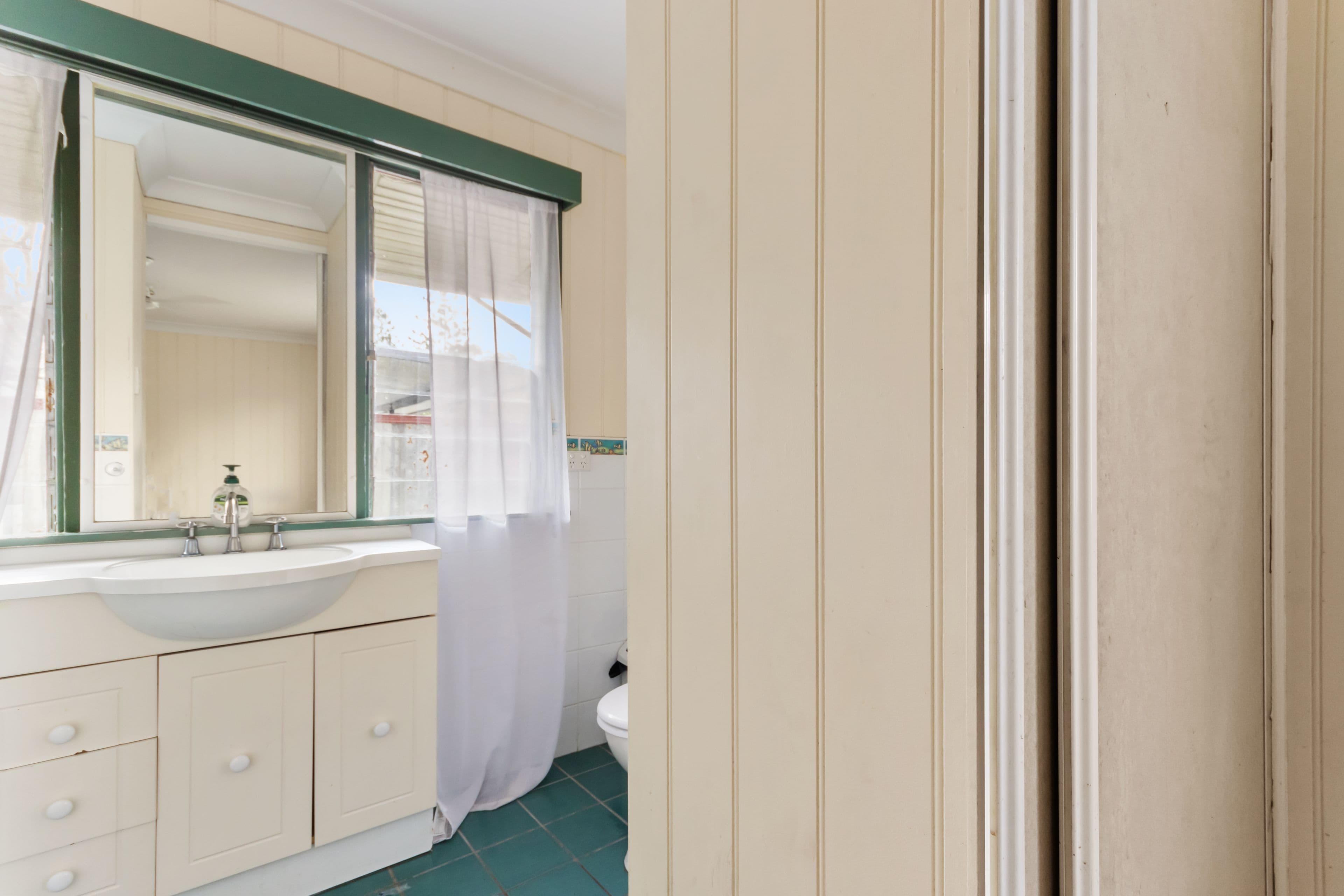 4 Healy Street, Caboolture QLD 4510, Caboolture - Thumbnail 5