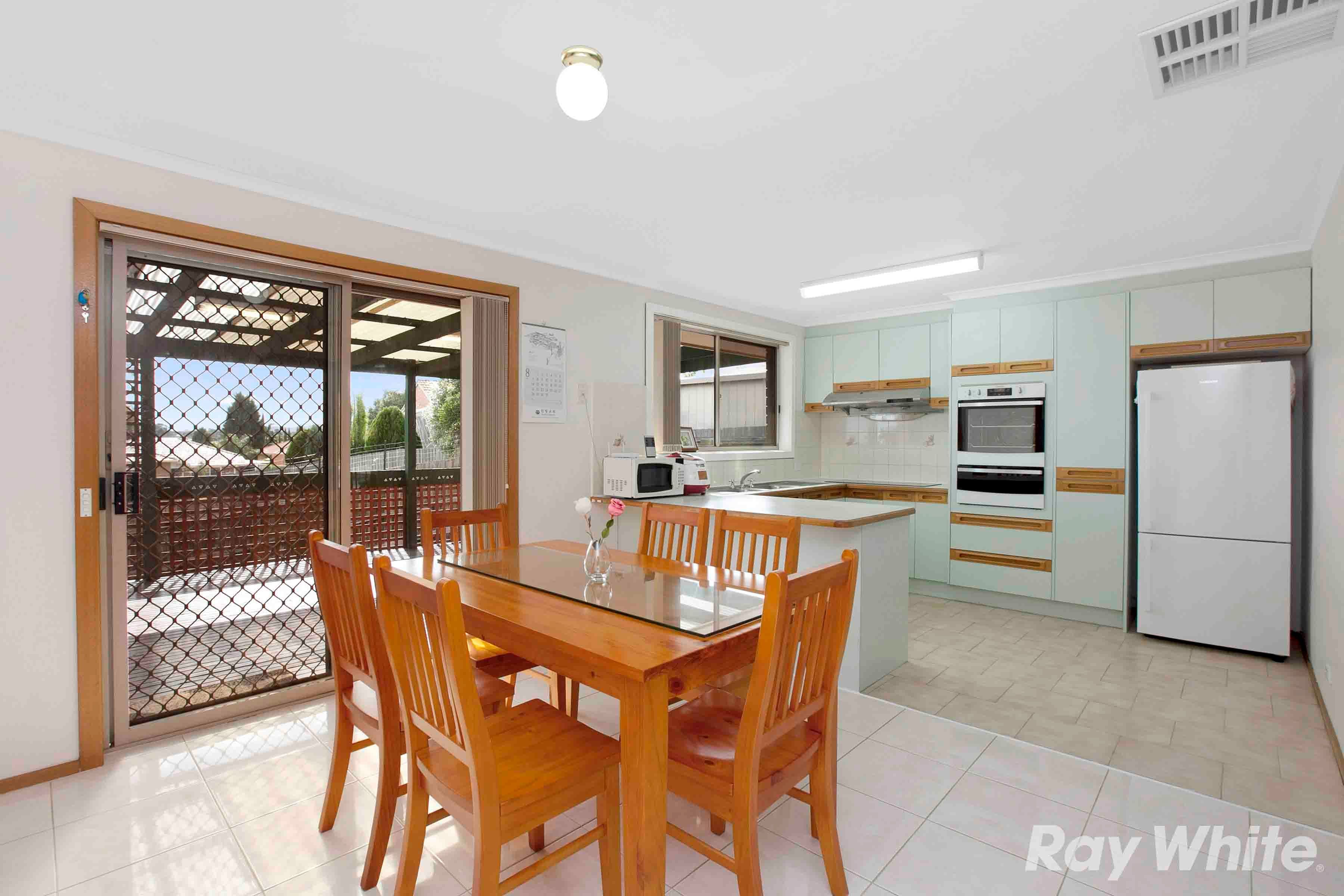 6 Dorman Court, Mill Park VIC 3082, Mill Park - Thumbnail 3