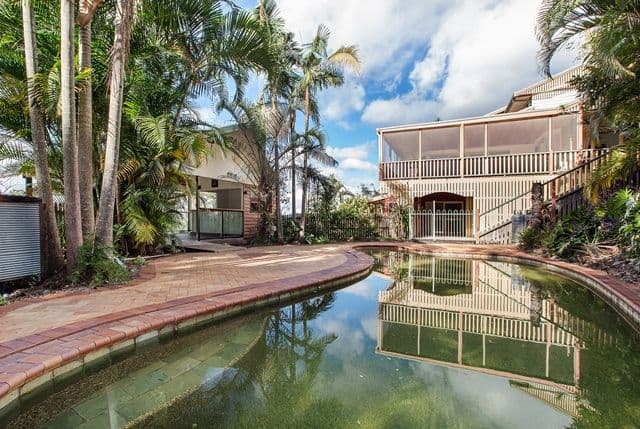 4 Amulla Court, MUDGEERABA QLD 4213, Mudgeeraba - Thumbnail 2