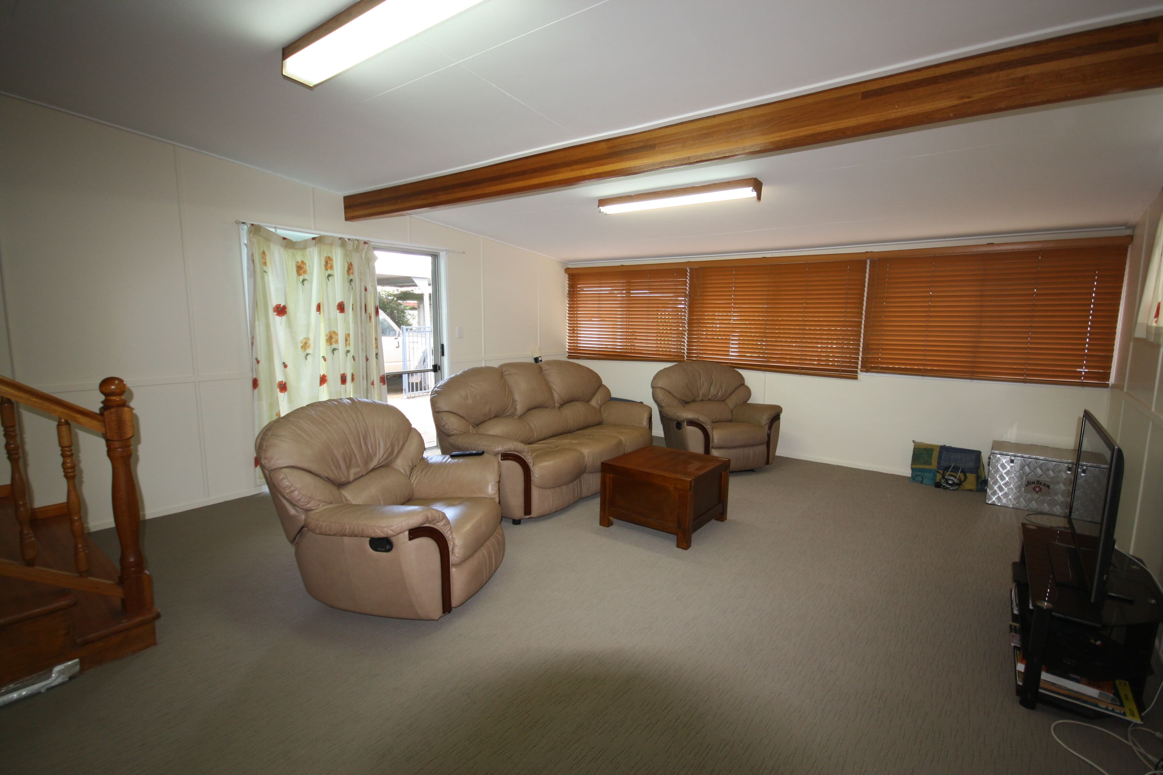 39 Bouverie Street, MUNDUBBERA QLD 4626, Mundubbera - Thumbnail 2