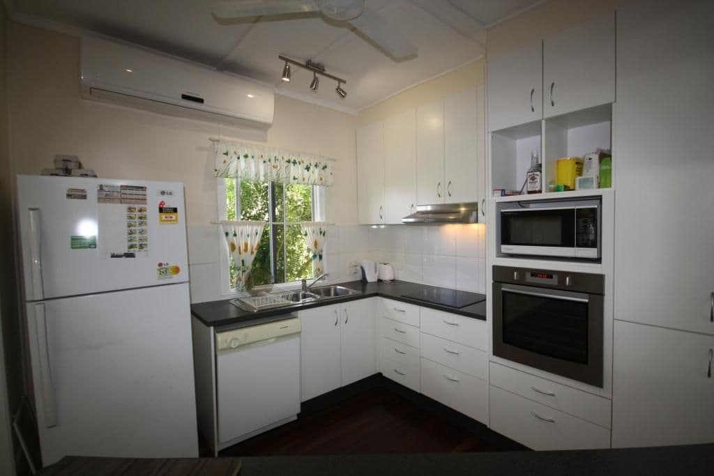 39 Bouverie Street, MUNDUBBERA QLD 4626, Mundubbera - Thumbnail 4