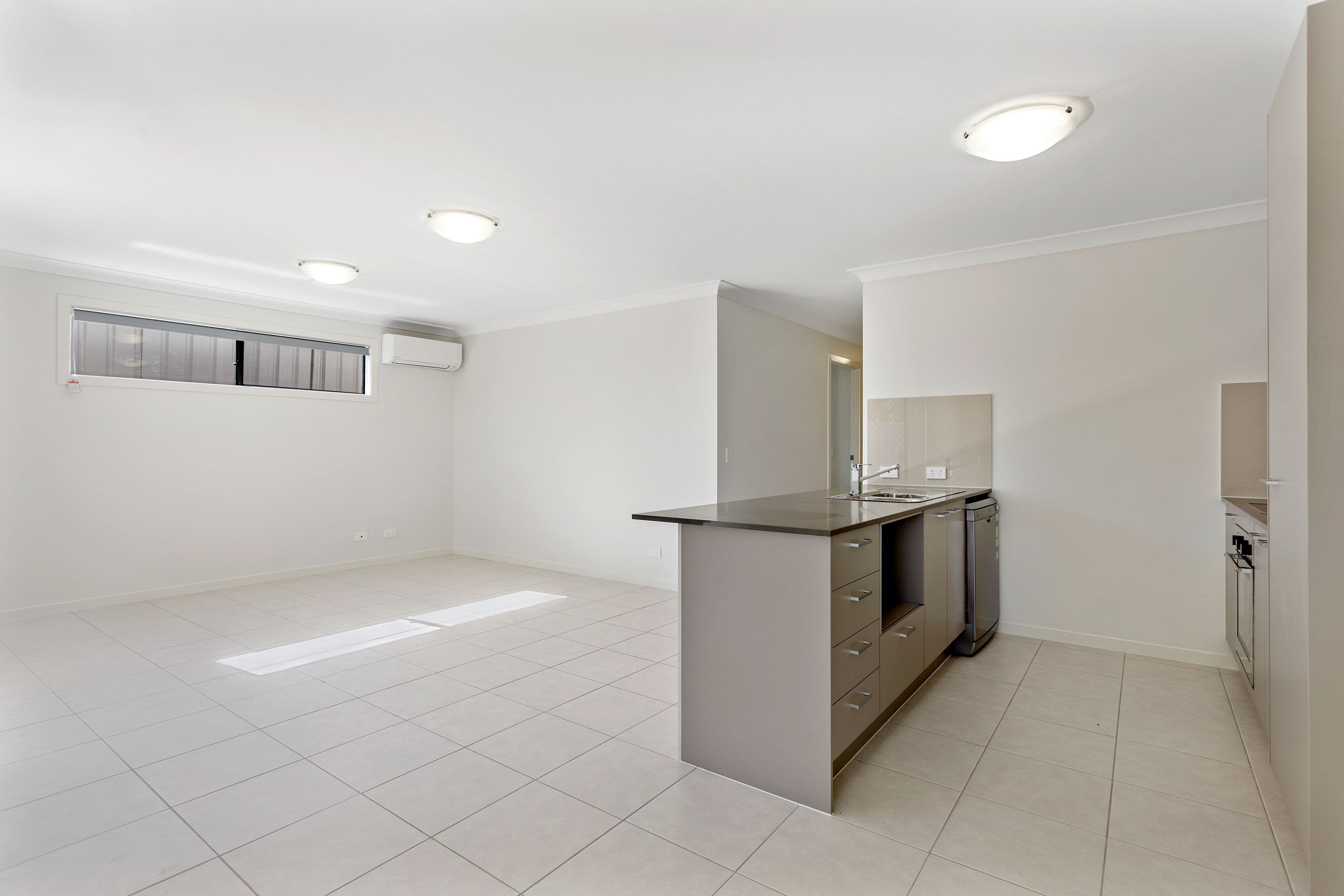 18 Minnett Street, Glenvale QLD 4350, Glenvale - Thumbnail 3