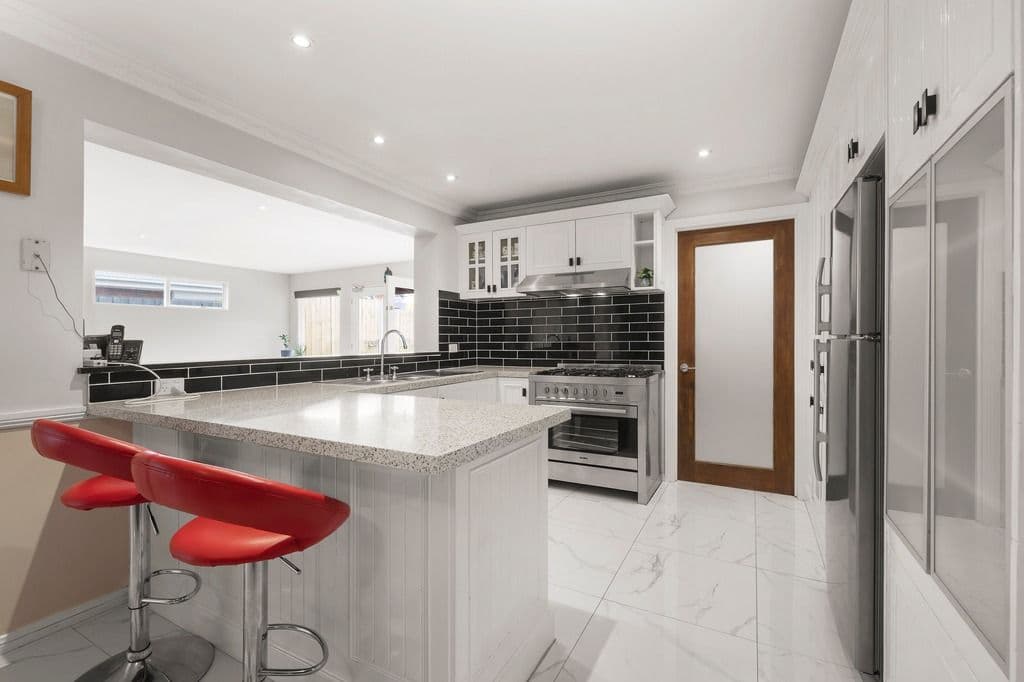 10 Addison Way, Roxburgh Park VIC 3064, Roxburgh Park - Thumbnail 2