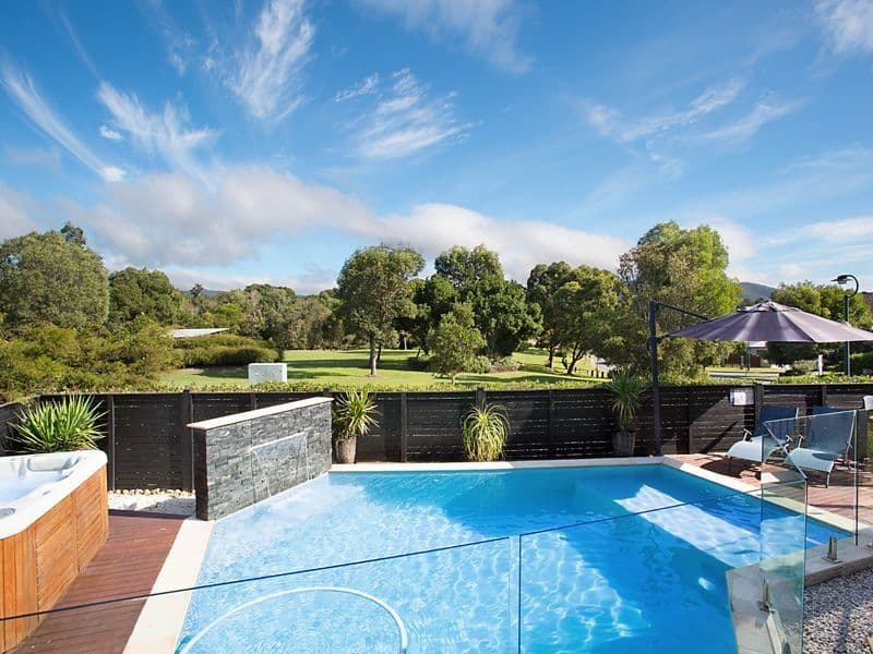 2 Nara Crescent, Oxenford QLD 4210, Oxenford - Image 1