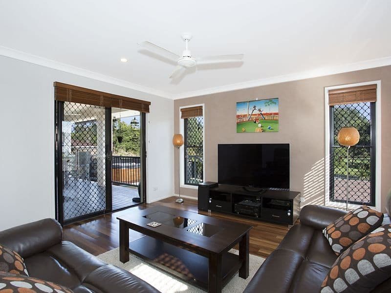 2 Nara Crescent, Oxenford QLD 4210, Oxenford - Thumbnail 4