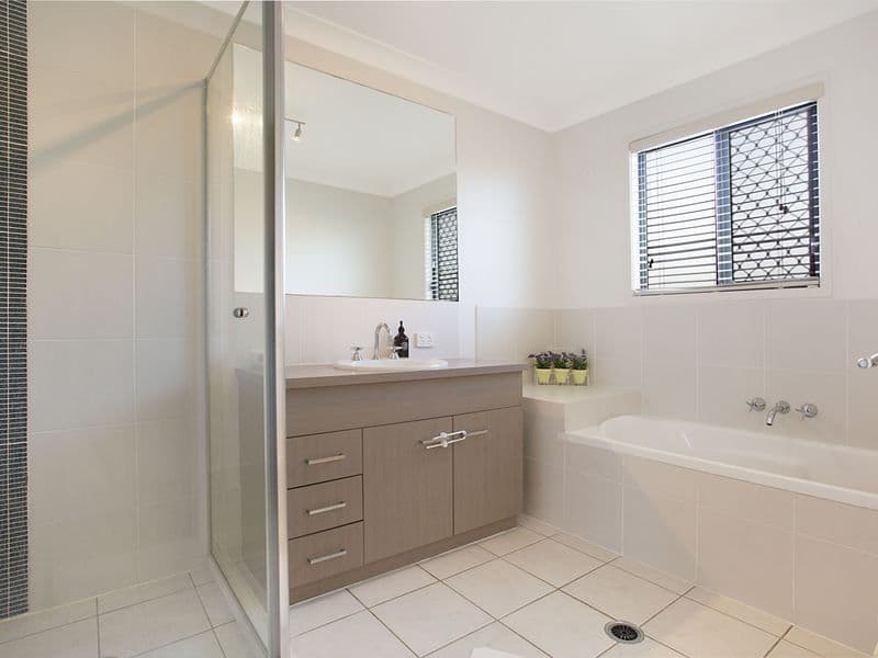 2 Nara Crescent, Oxenford QLD 4210, Oxenford - Thumbnail 8