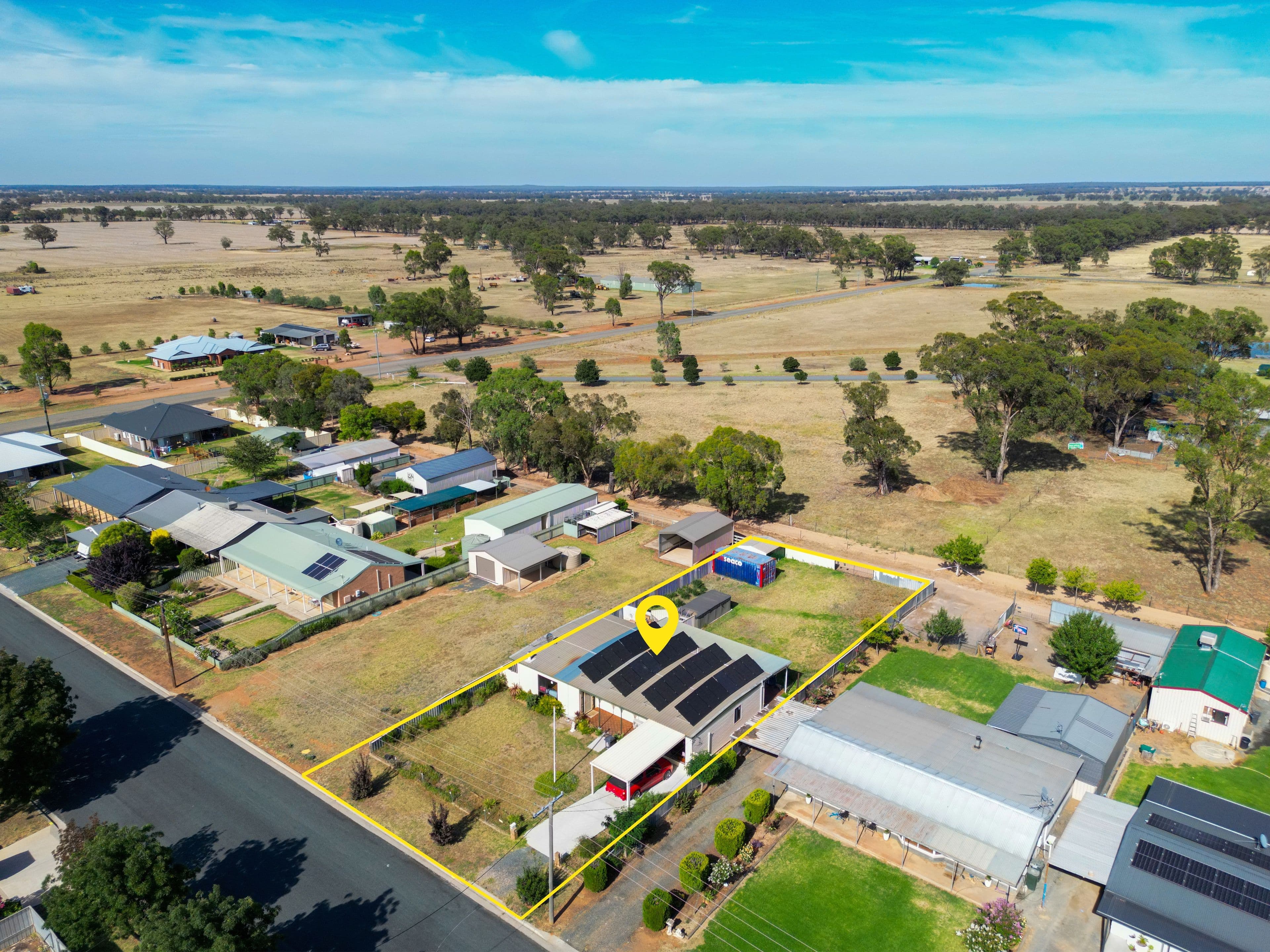 8 Mansfield Road, Temora NSW 2666, Temora - Thumbnail 2