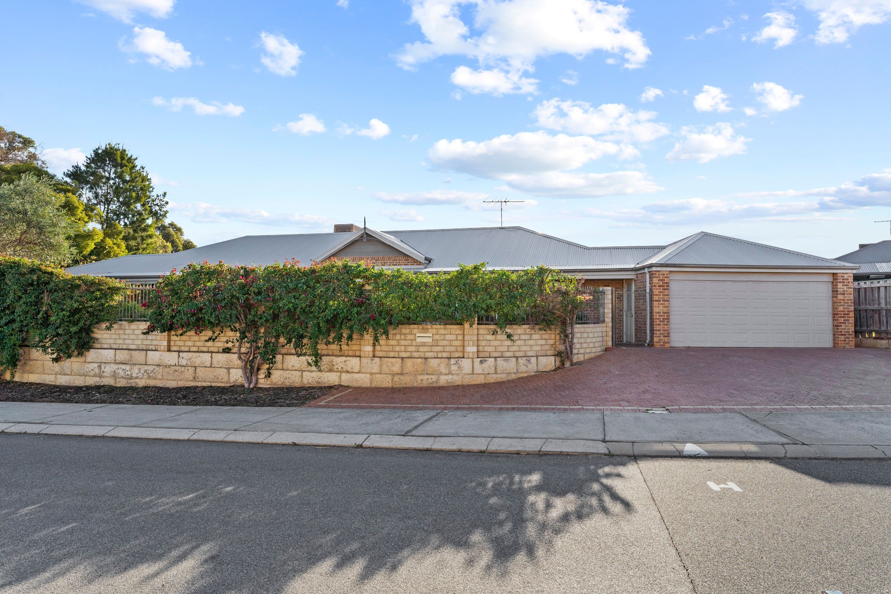 62 Buttercup Parkway, Halls Head WA 6210, Halls Head - Thumbnail 3