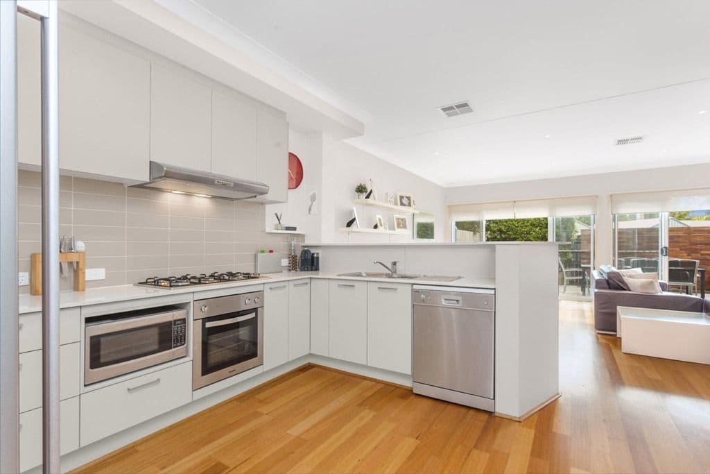 18 Olivia Street, Northgate QLD 4013, Northgate - Thumbnail 2