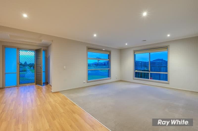 28 Fieldwren Drive, Williams Landing VIC 3027, Williams Landing - Thumbnail 2