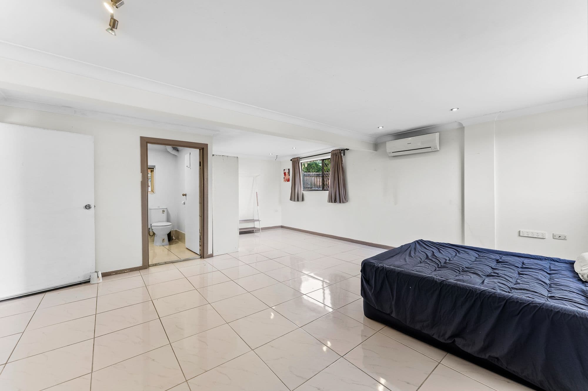 22 Joanne Street, Underwood QLD 4119, Underwood - Thumbnail 5