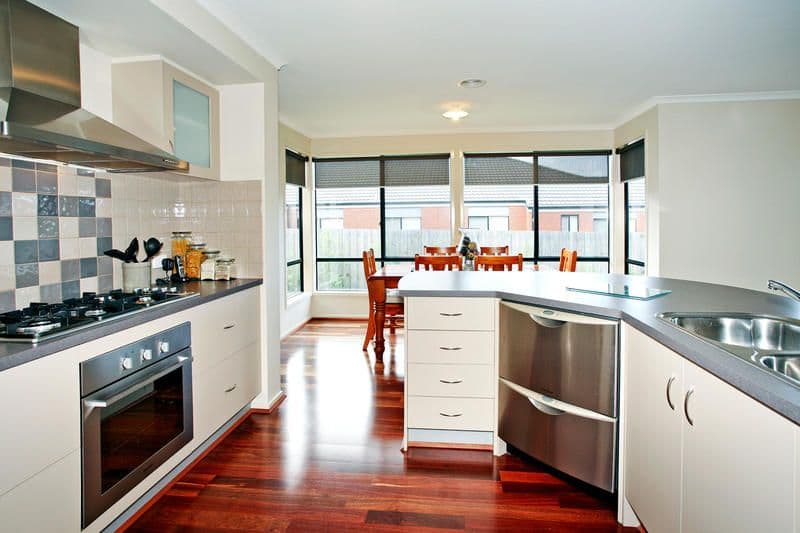 17 Ghazeepore Road, WAURN PONDS VIC 3216, Waurn Ponds - Thumbnail 3