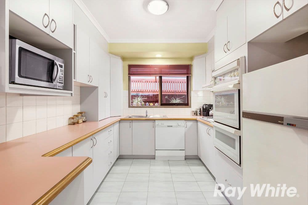 13 Pulford Crescent, Mill Park VIC 3082, Mill Park - Thumbnail 3