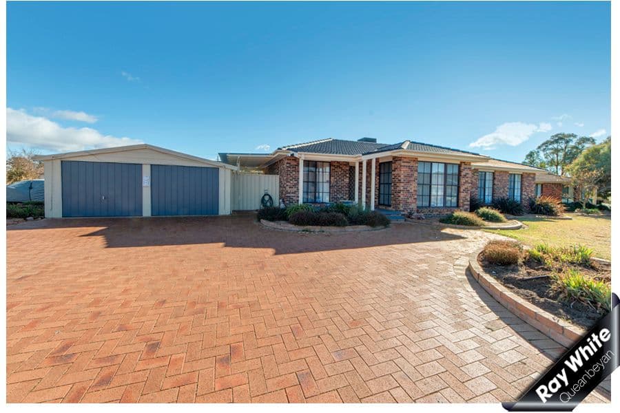 2 Hynes Place, CHISHOLM ACT 2905, Chisholm - Image 1