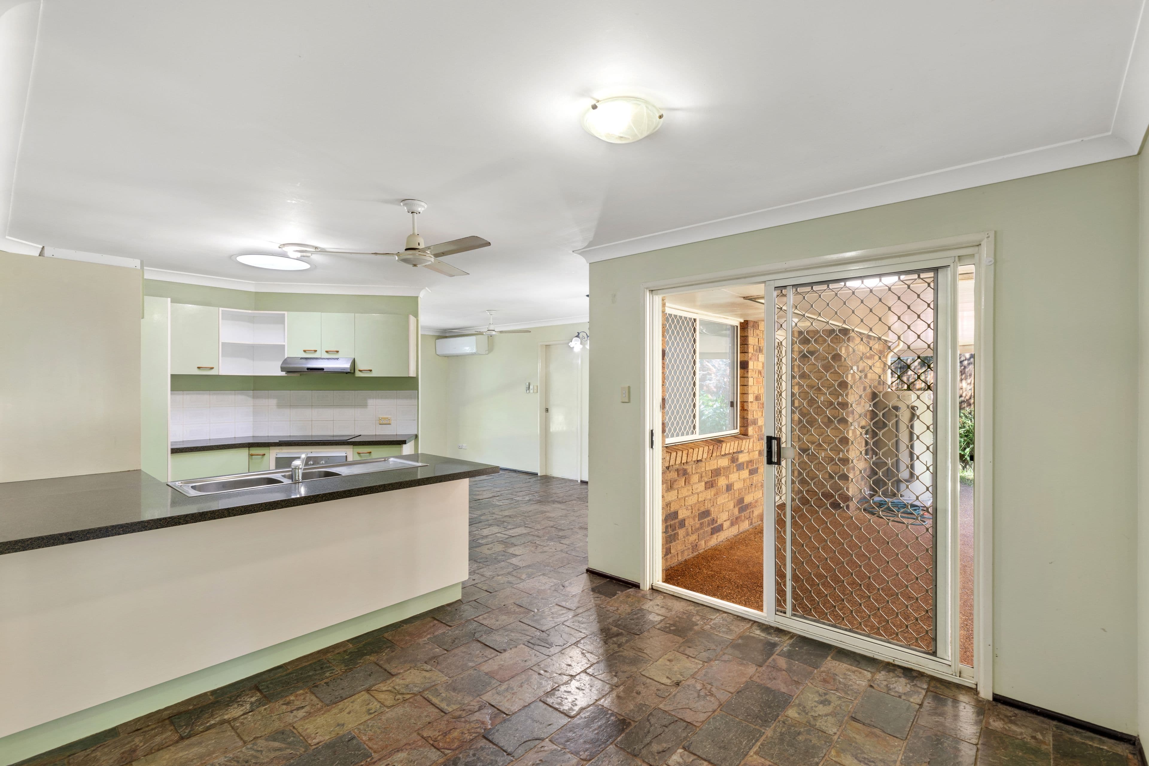 6 Dana Close, Glass House Mountains QLD 4518, Glass House Mountains - Thumbnail 2