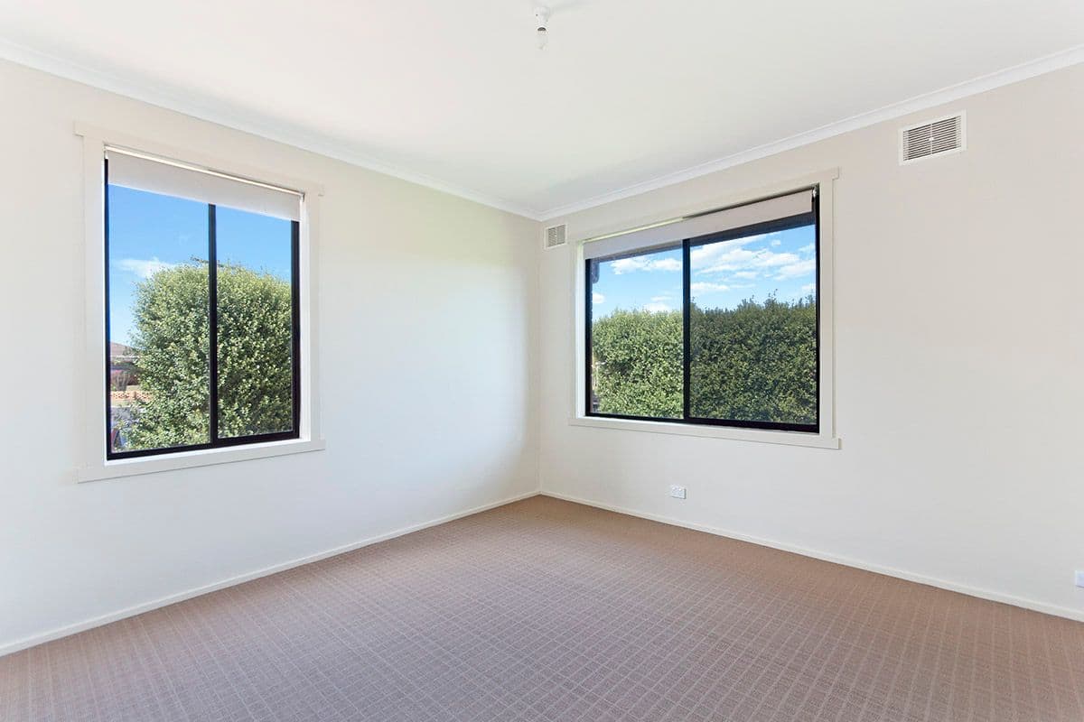 10 Fairfax Avenue, Warrnambool VIC 3280, Warrnambool - Thumbnail 4