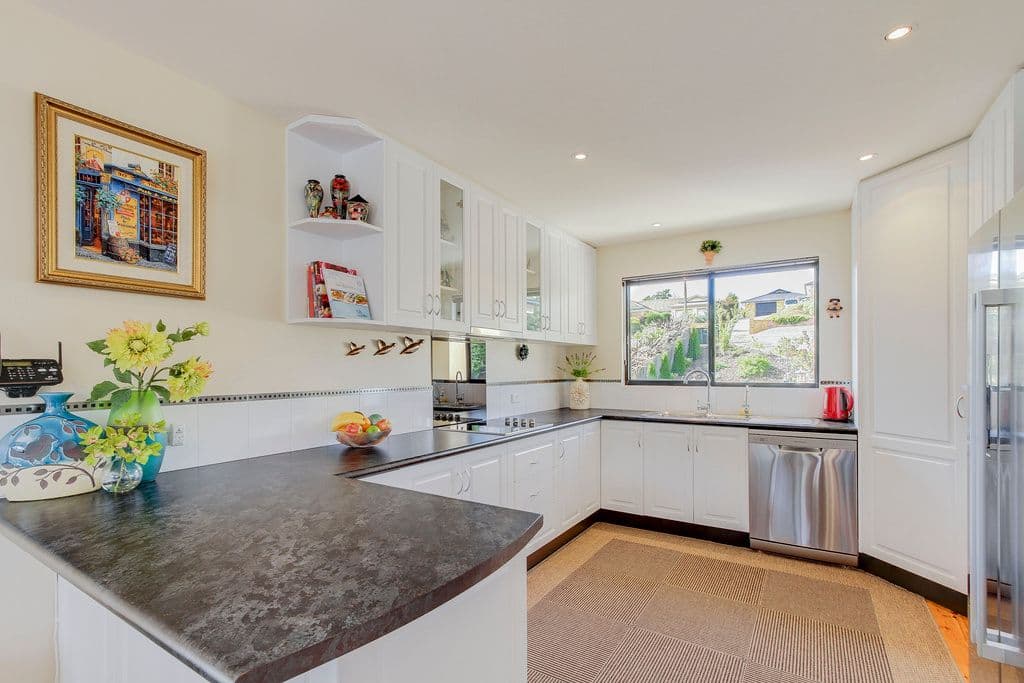 67 Bayview Drive, BLACKSTONE HEIGHTS TAS 7250, Blackstone Heights - Thumbnail 2