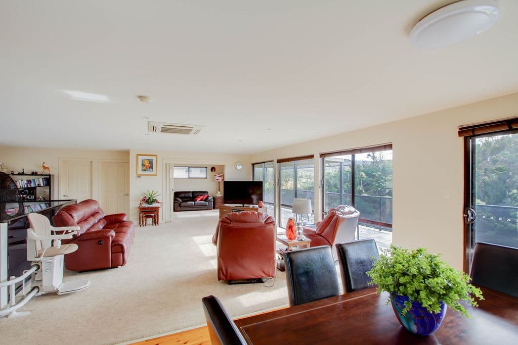 67 Bayview Drive, BLACKSTONE HEIGHTS TAS 7250, Blackstone Heights - Thumbnail 3