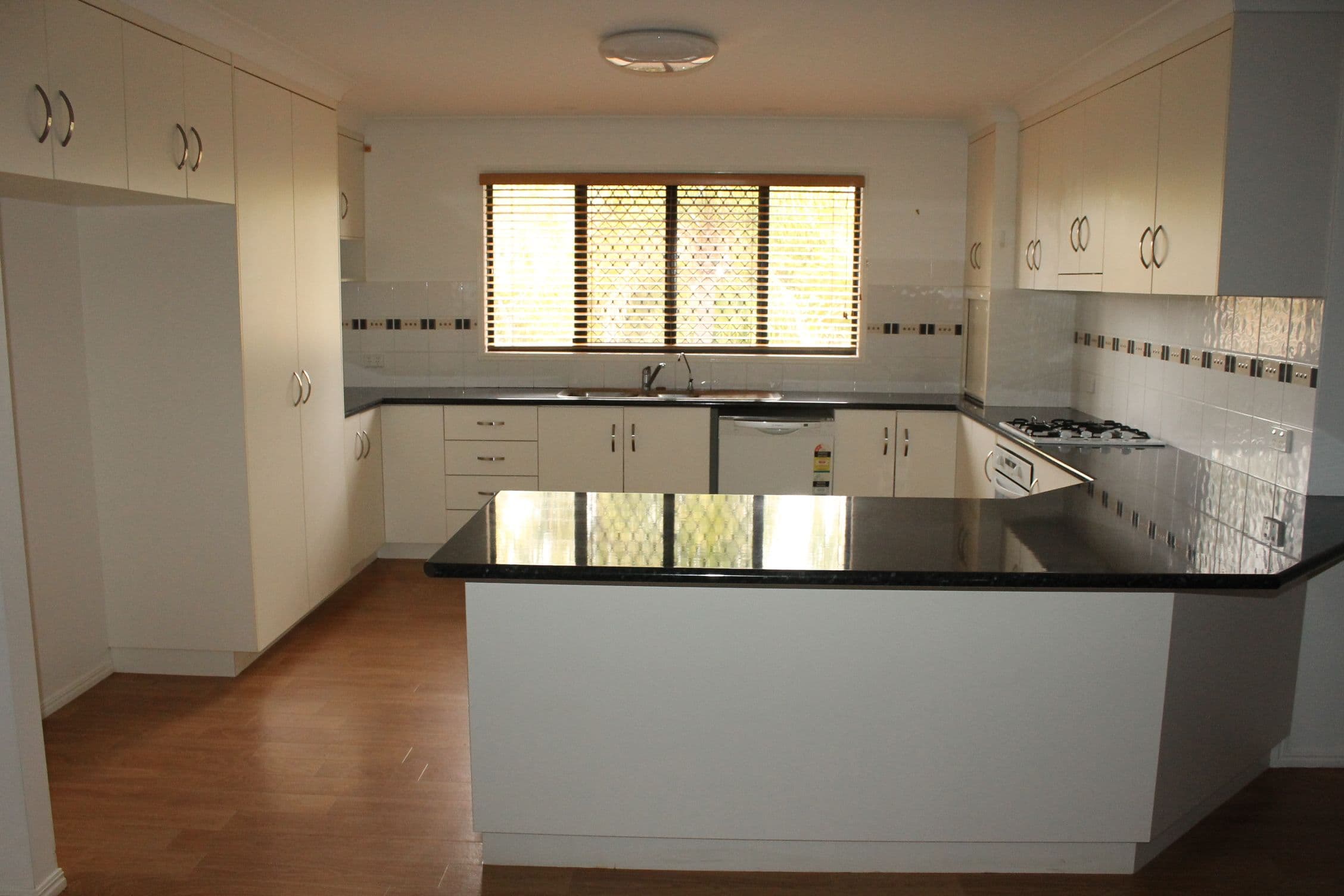12 Aerodrome Road, Dalby QLD 4405, Dalby - Thumbnail 2
