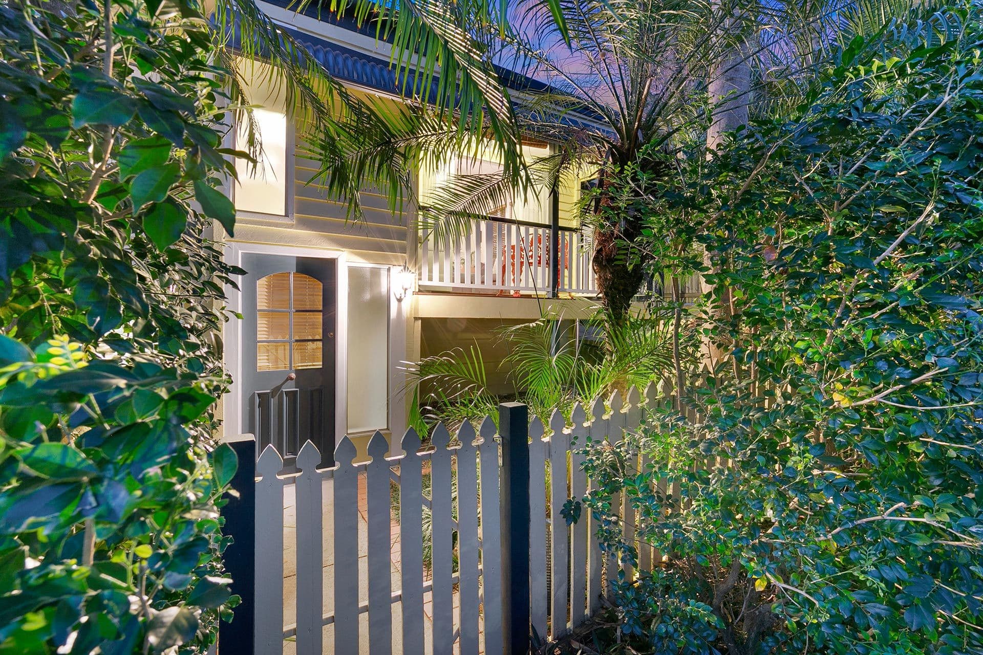 23 Waverley Street, Annerley QLD 4103, Annerley - Thumbnail 2