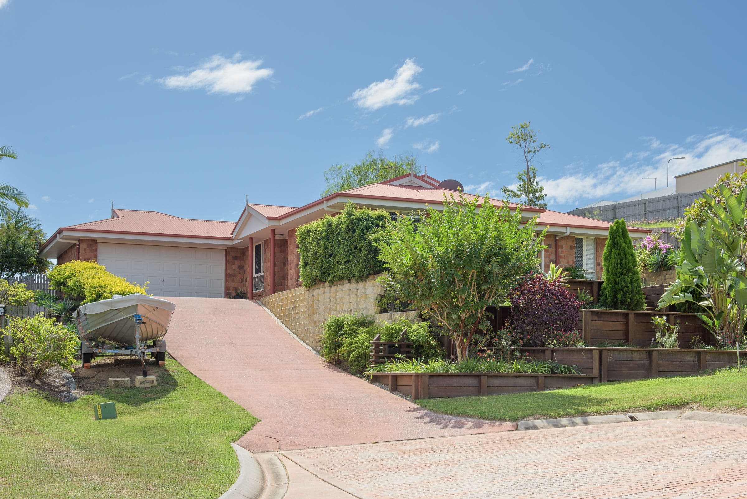 9 Maraboon Court, Clinton QLD 4680, Clinton - Thumbnail 3